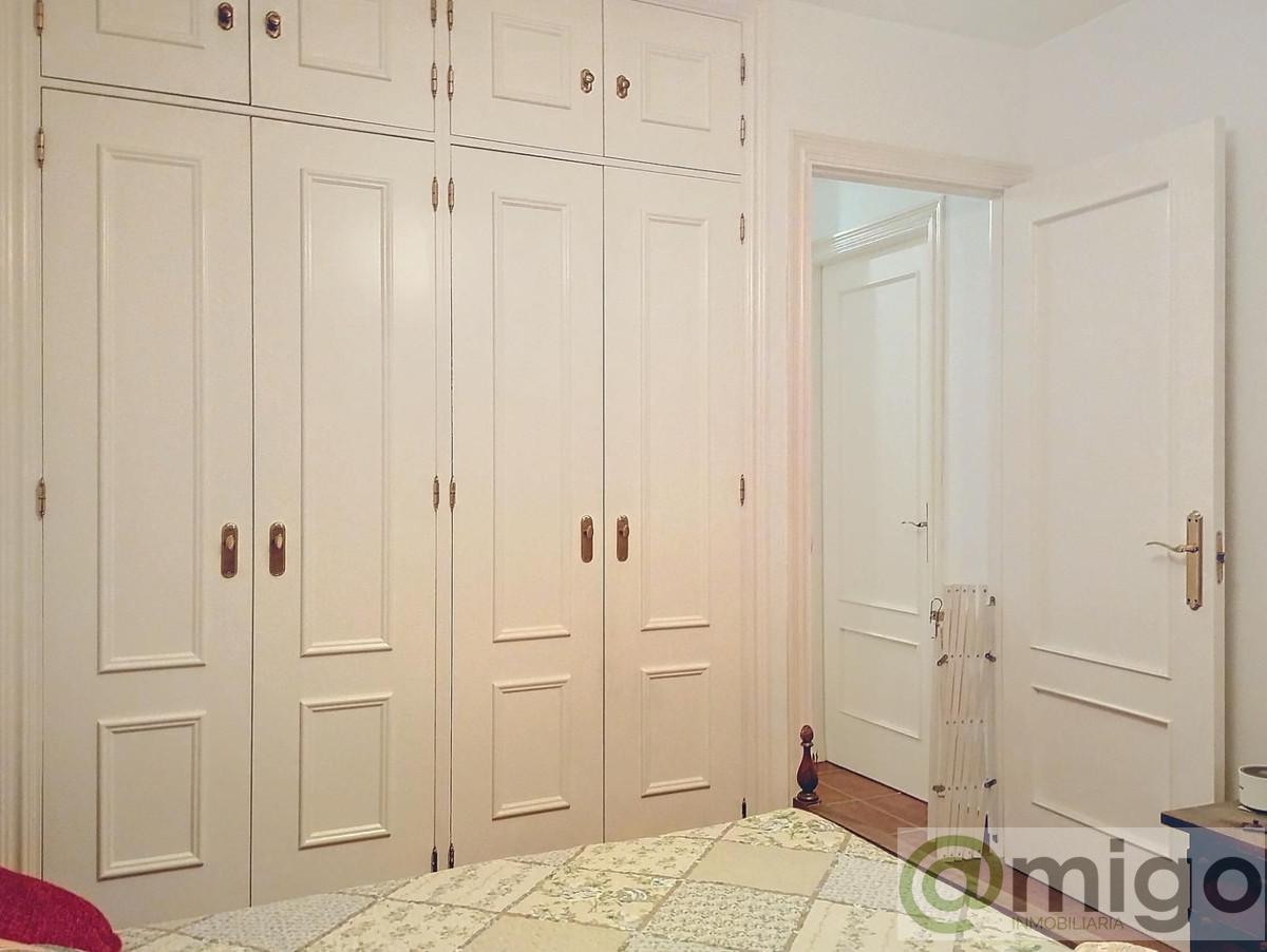 Venta de villa en Las Lagunas