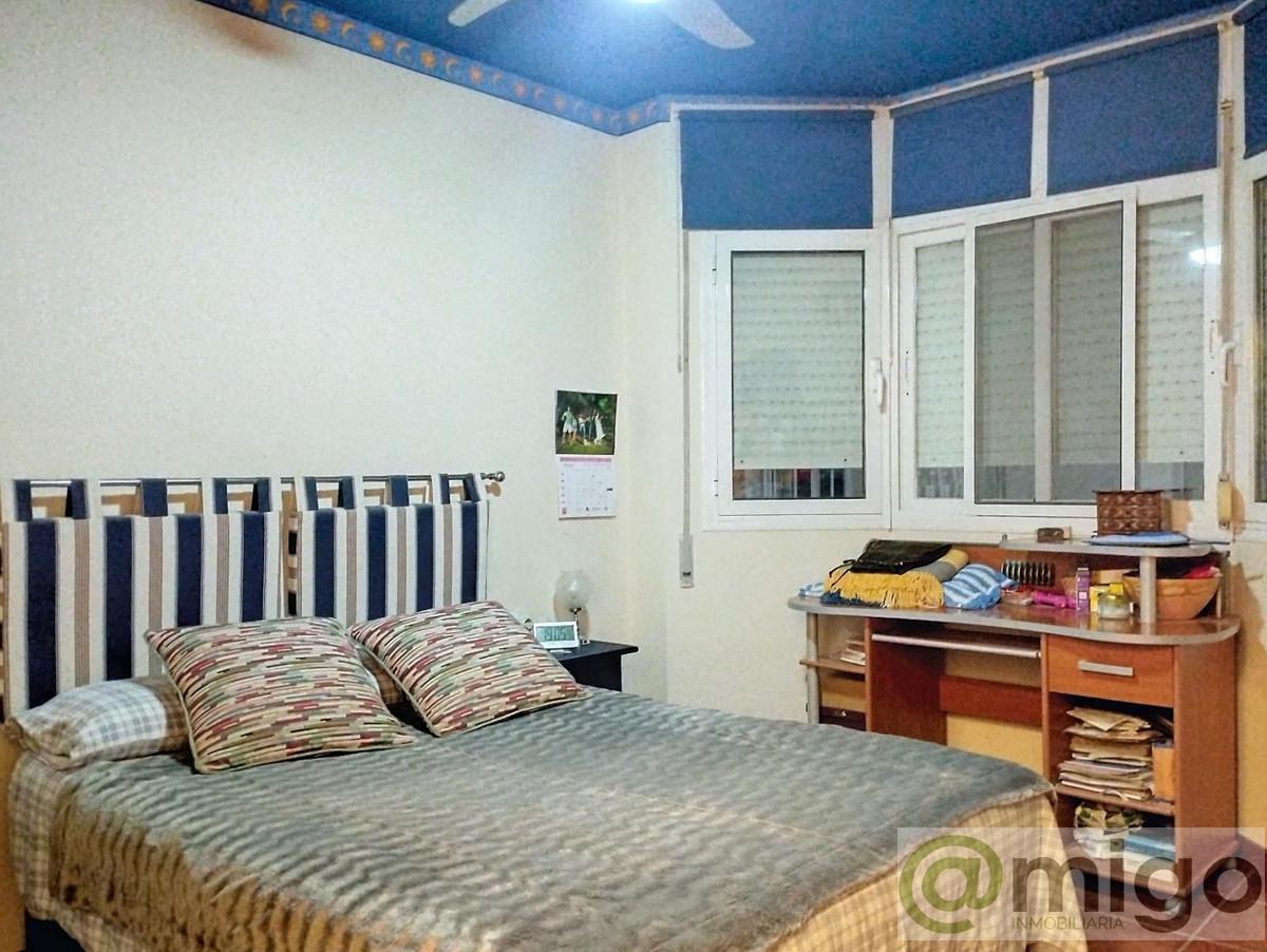 Venta de villa en Las Lagunas