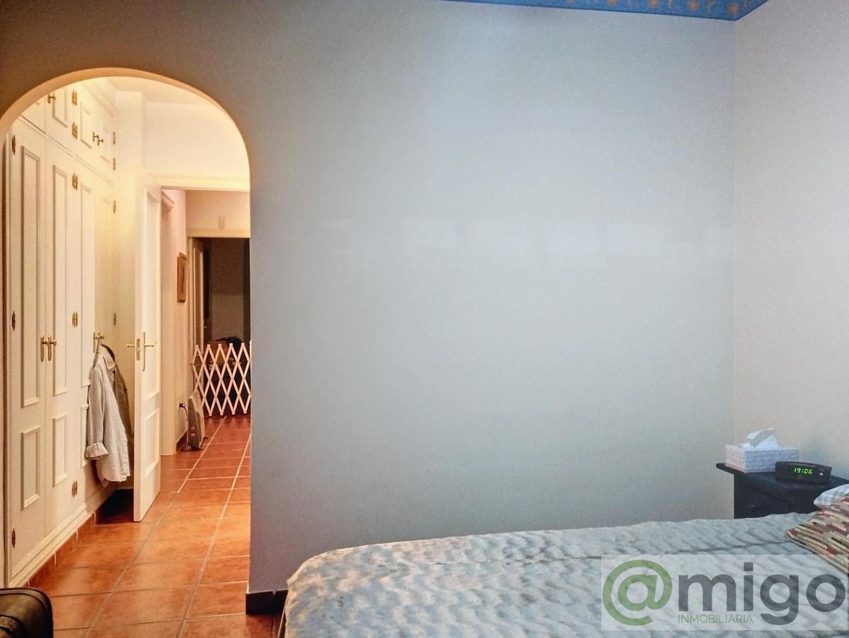 Venta de villa en Las Lagunas