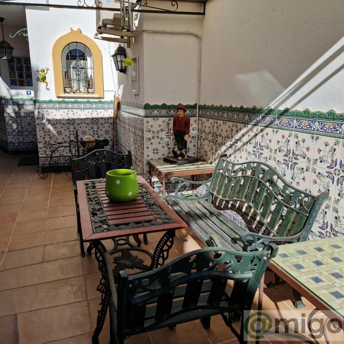 Venta de villa en Las Lagunas