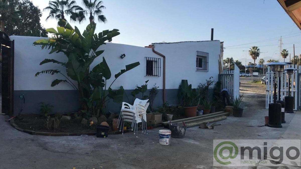 Venta de villa en Selwo