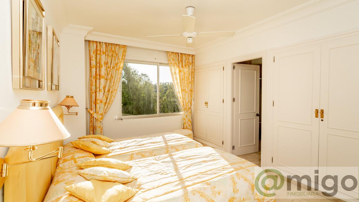 For sale of apartment in Marbella