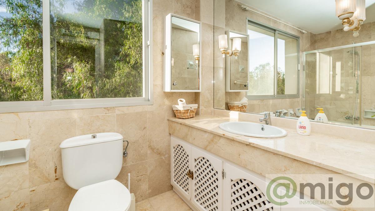 For sale of apartment in Marbella