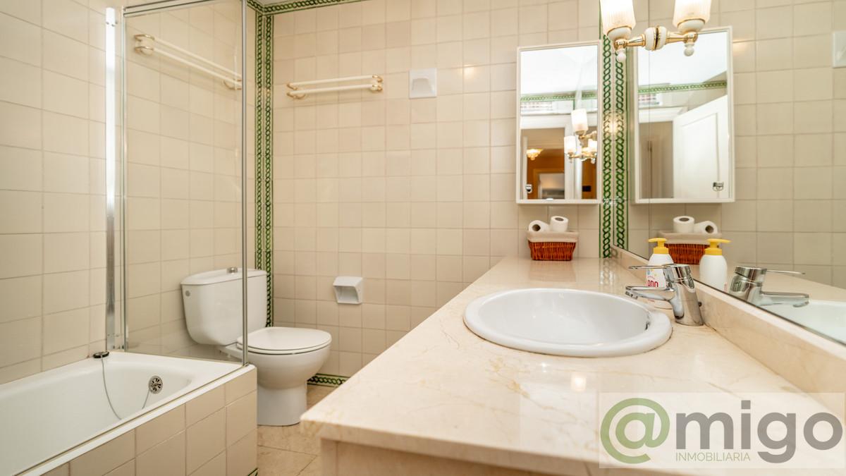 For sale of apartment in Marbella