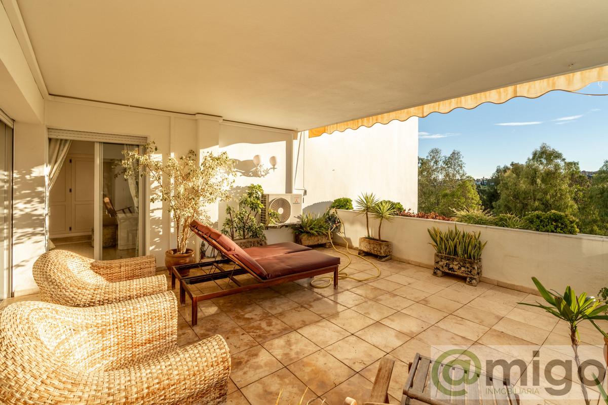 For sale of apartment in Marbella