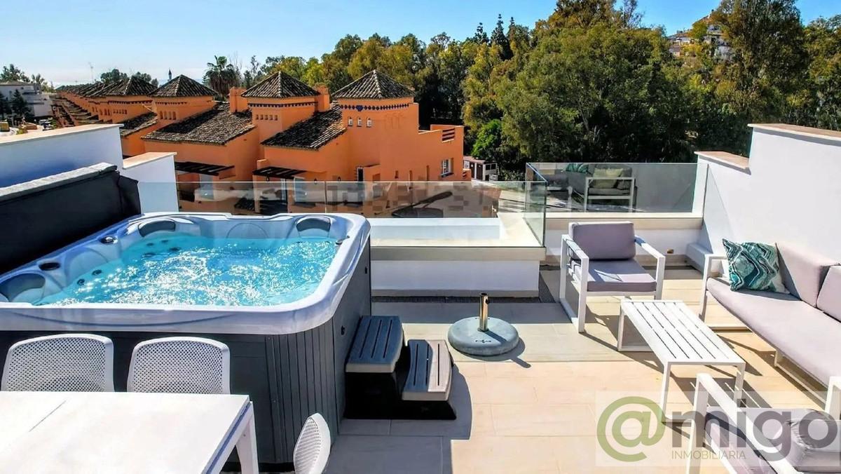 For sale of villa in Marbella