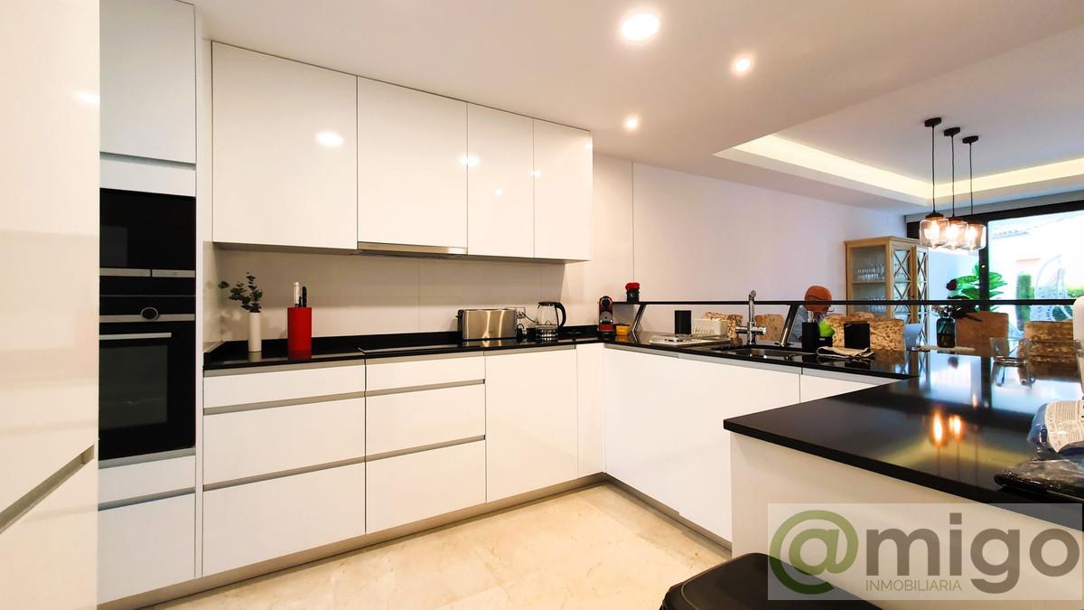 For sale of villa in Marbella