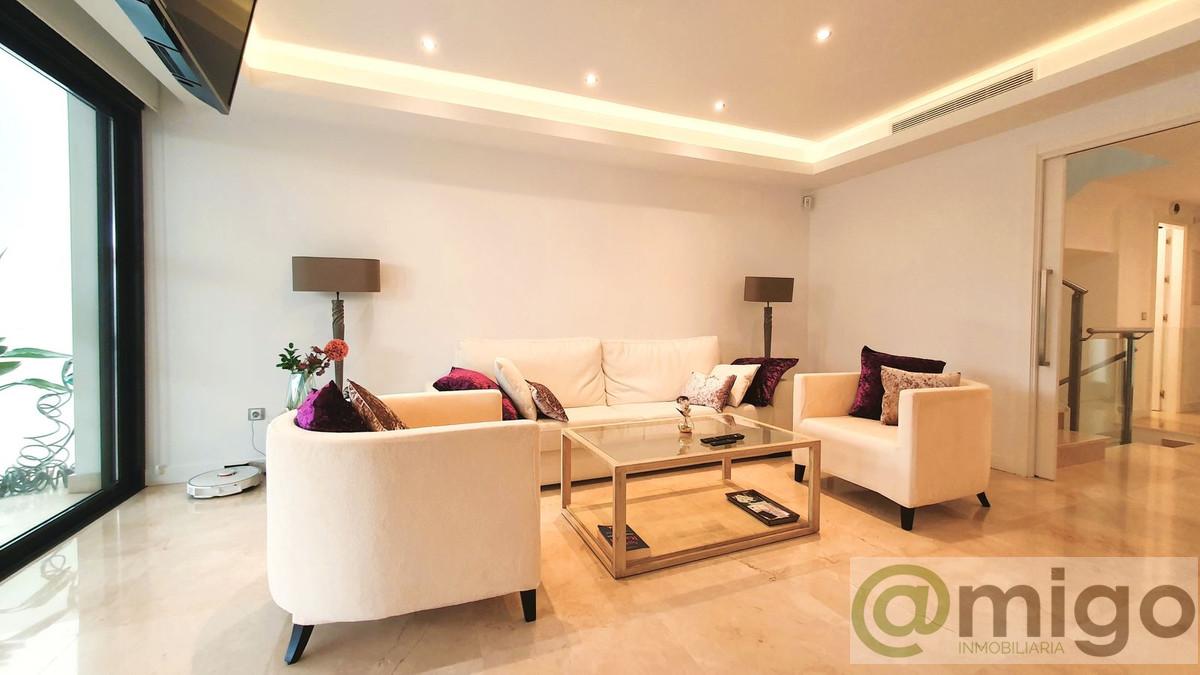 For sale of villa in Marbella