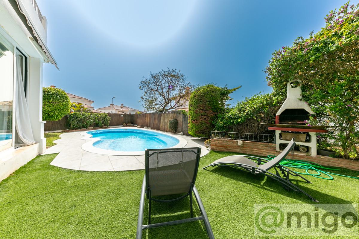 Venta de villa en Fuengirola