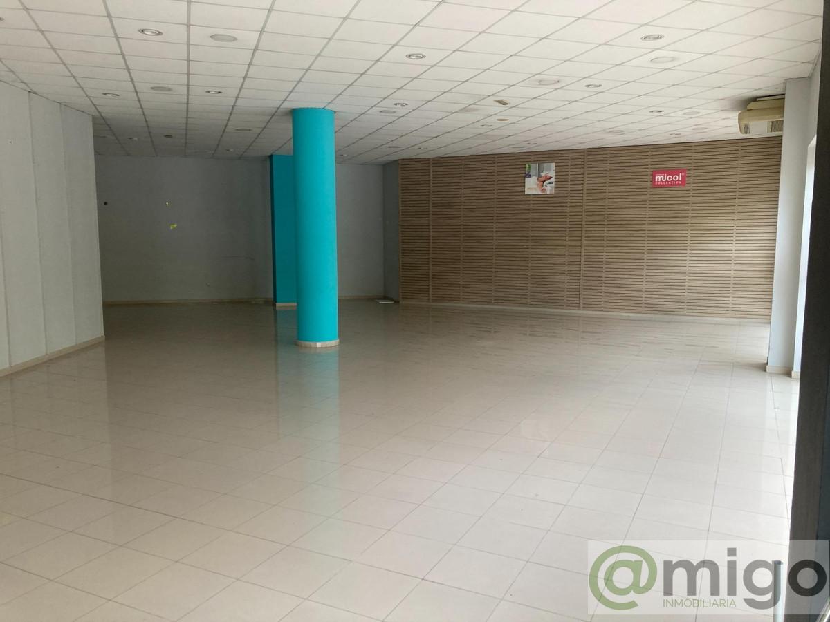 Venta de local comercial en Estepona