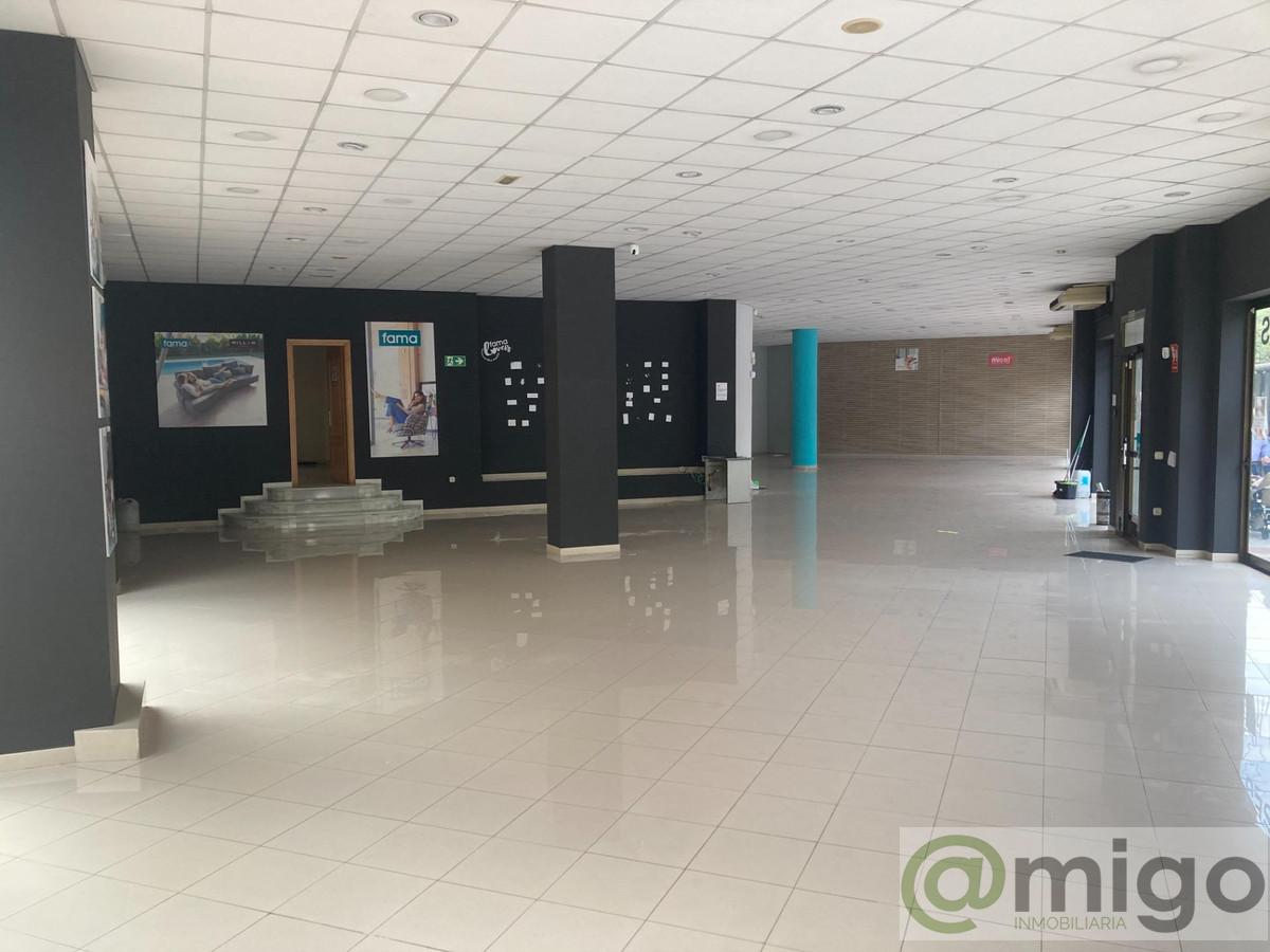 Venta de local en Estepona