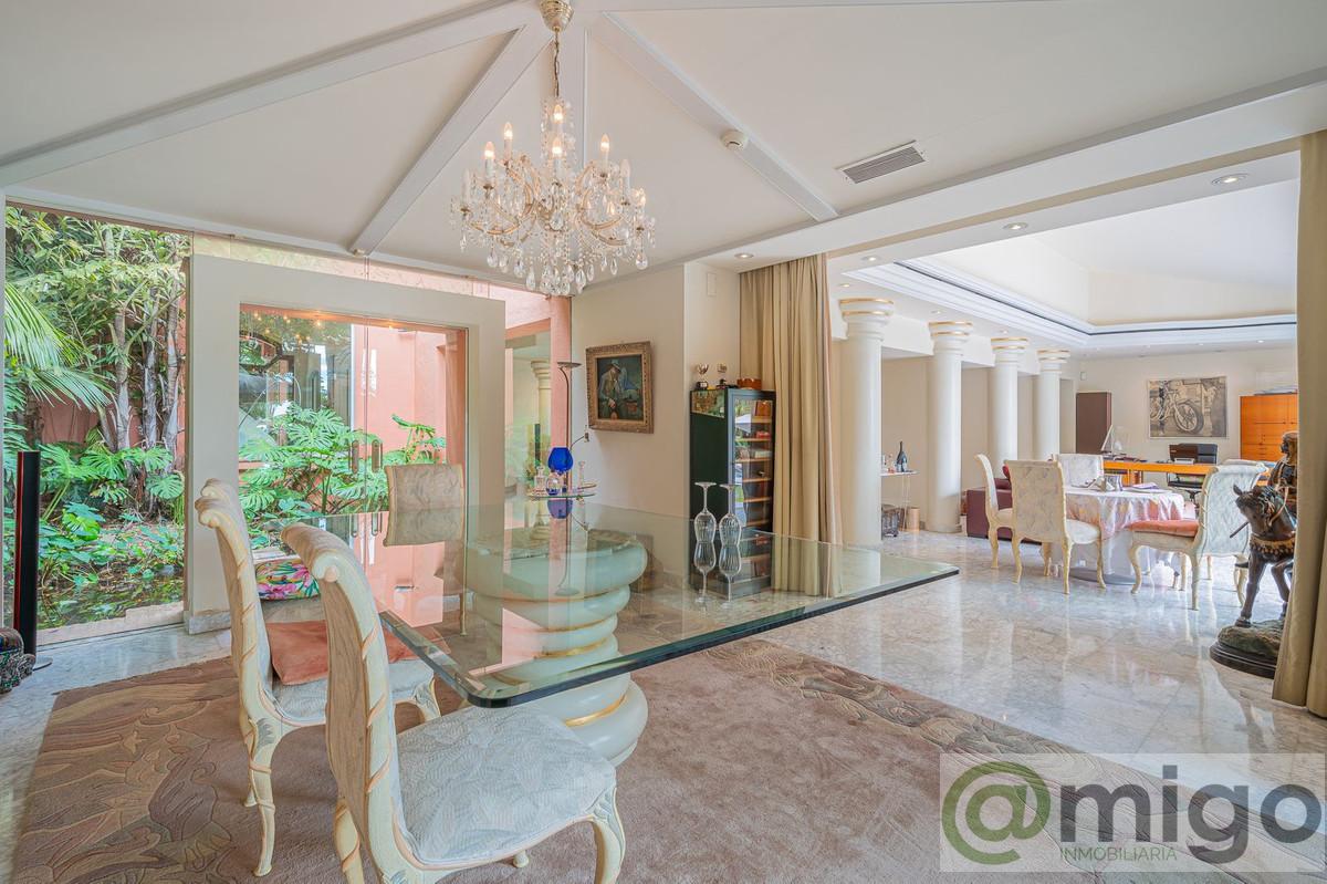 For sale of villa in Marbella