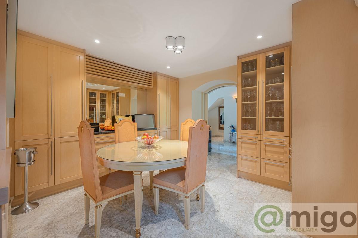 For sale of villa in Marbella