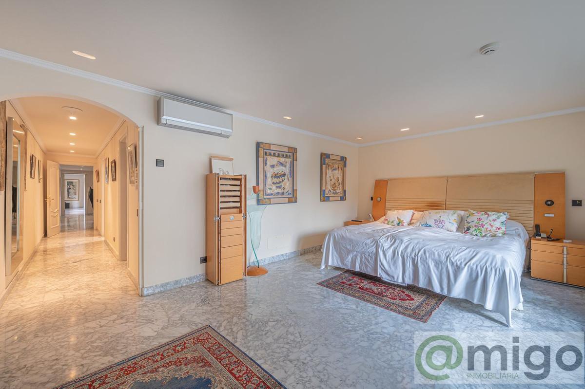For sale of villa in Marbella