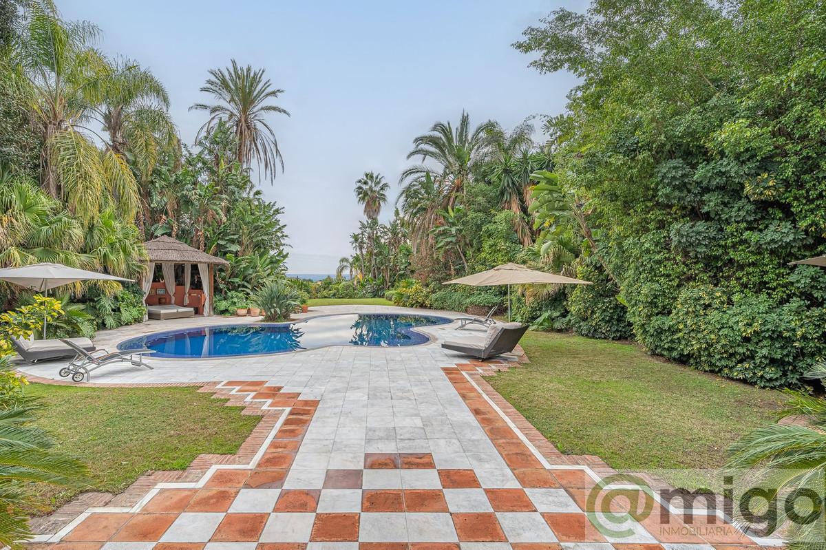 For sale of villa in Marbella