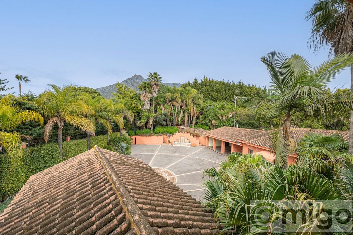 For sale of villa in Marbella