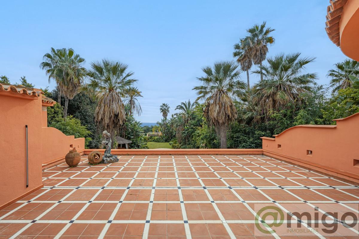 For sale of villa in Marbella