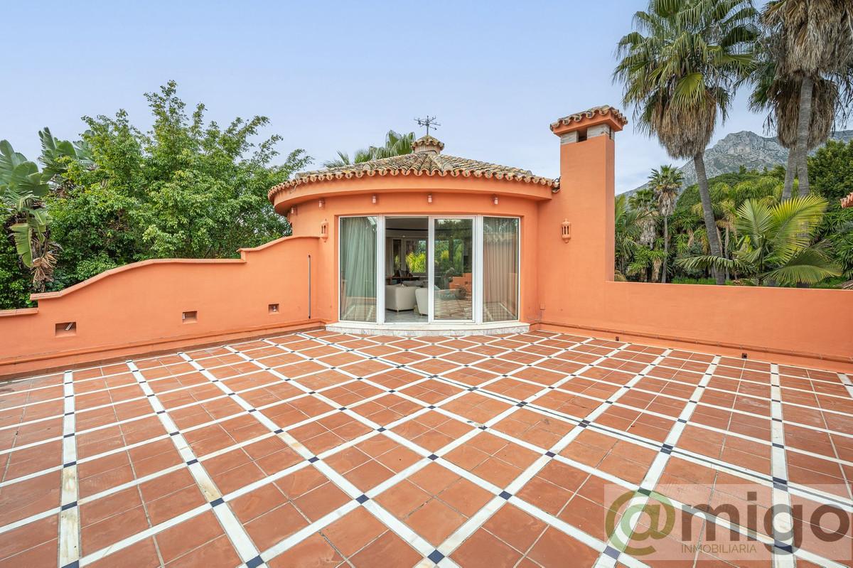 For sale of villa in Marbella
