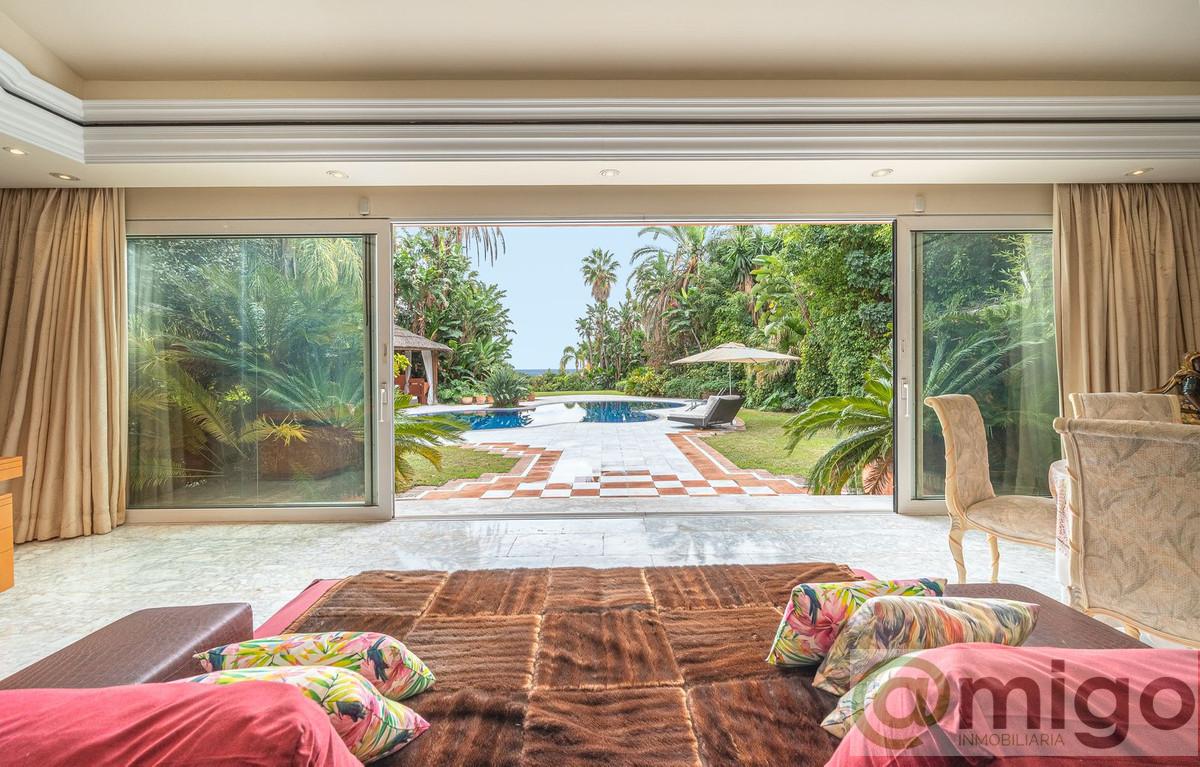 For sale of villa in Marbella