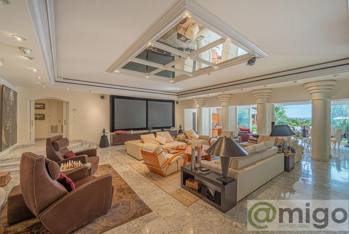 For sale of villa in Marbella