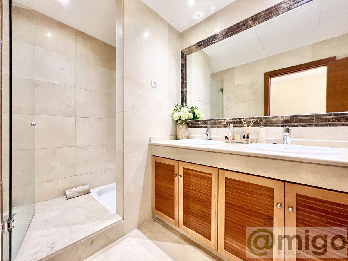 Venta de villa en Estepona