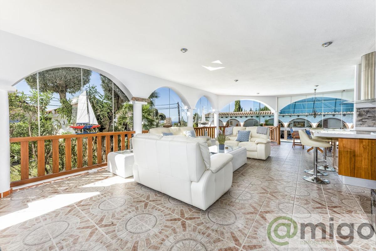 Venta de villa en Benalmadena Costa
