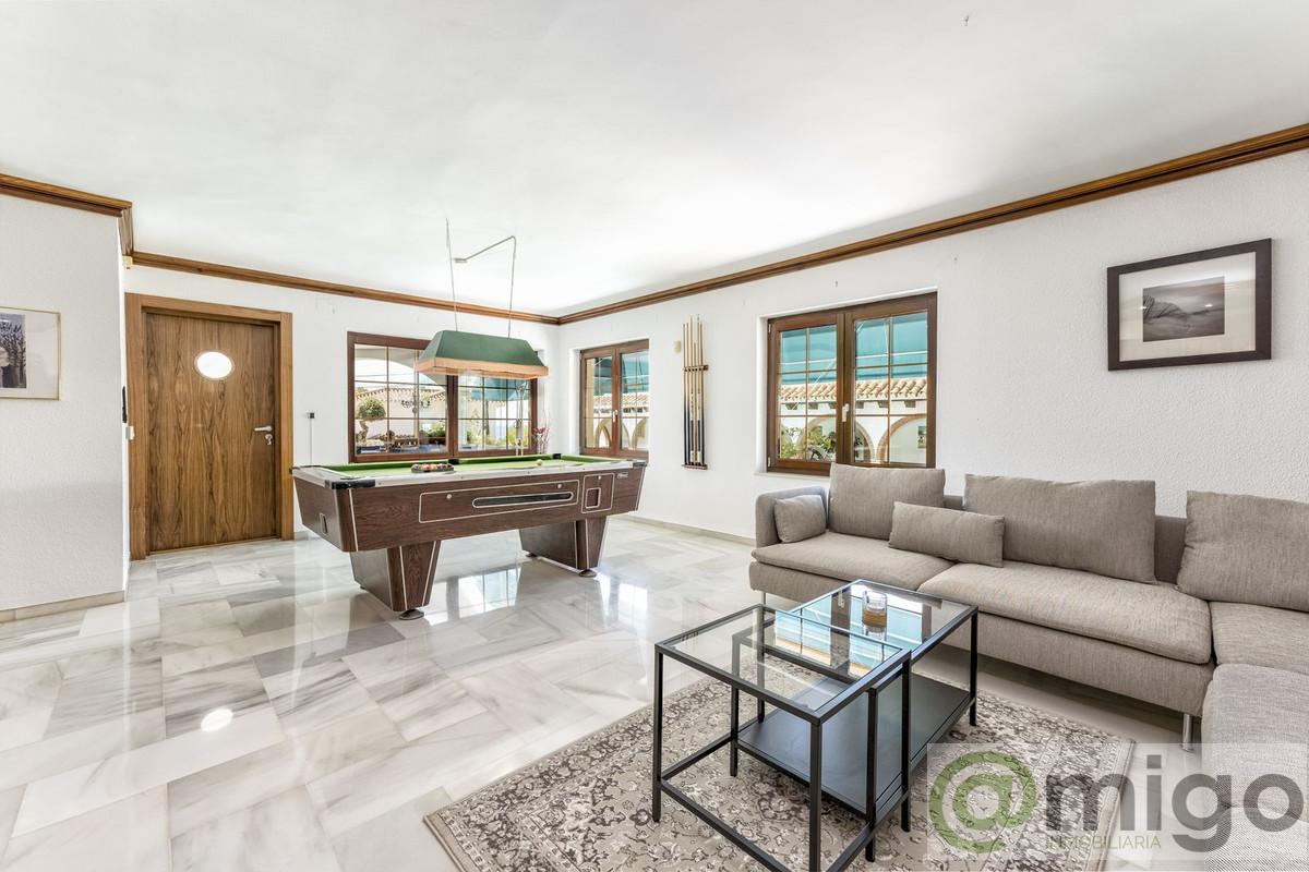 Venta de villa en Benalmadena Costa