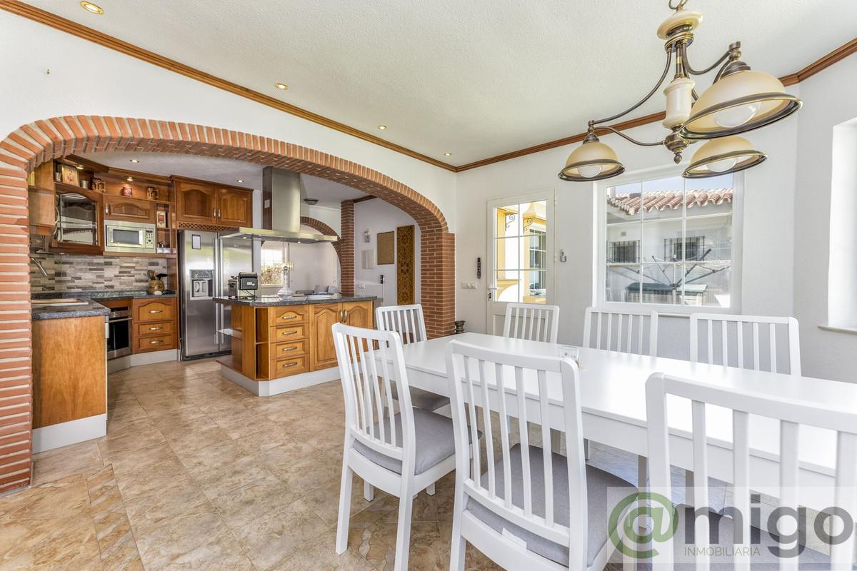 Venta de villa en Benalmadena Costa