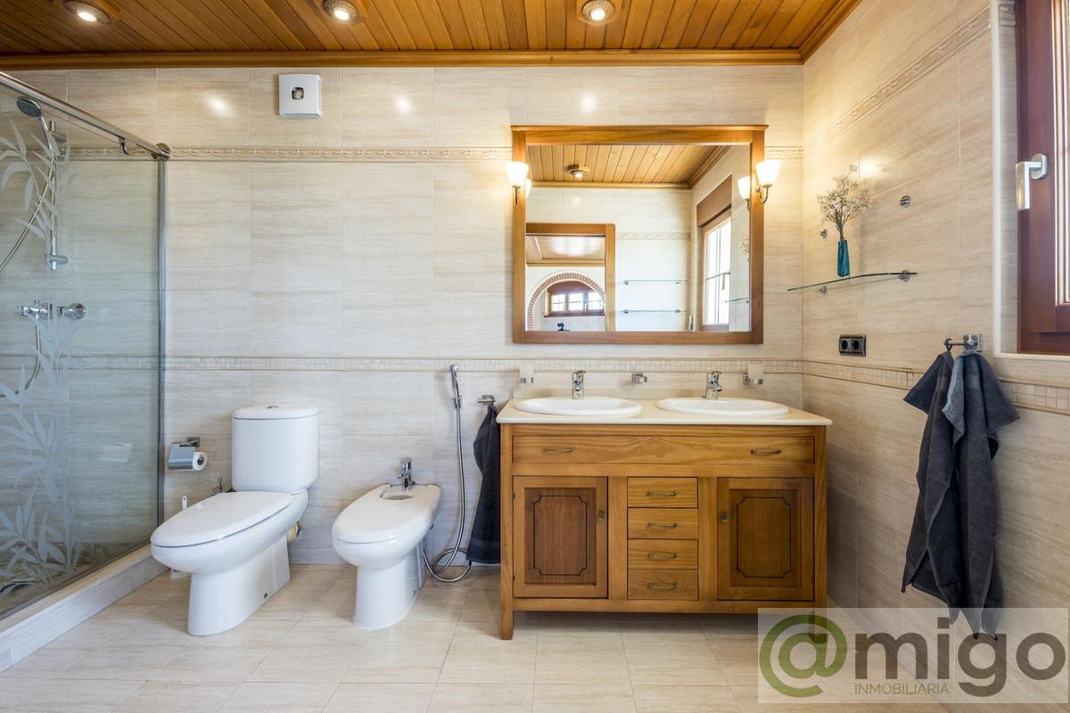 Venta de villa en Benalmadena Costa