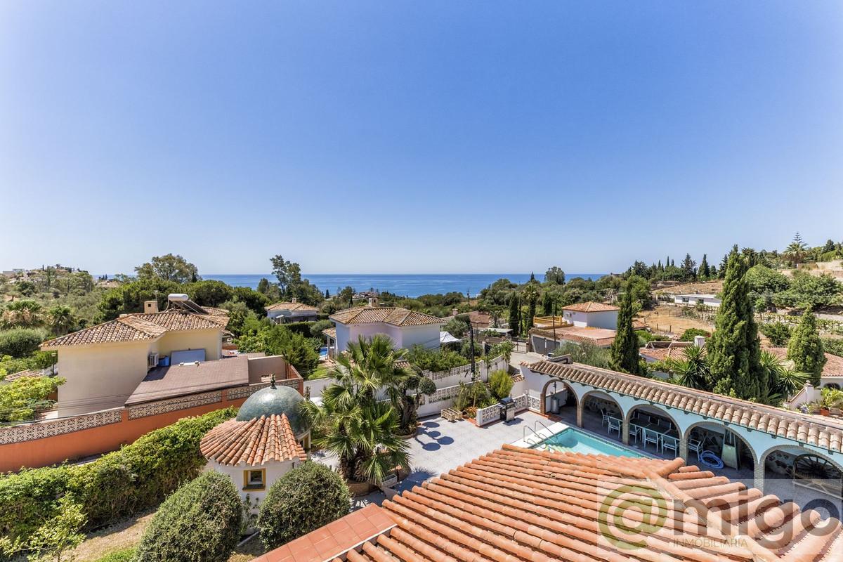 Venta de villa en Benalmadena Costa