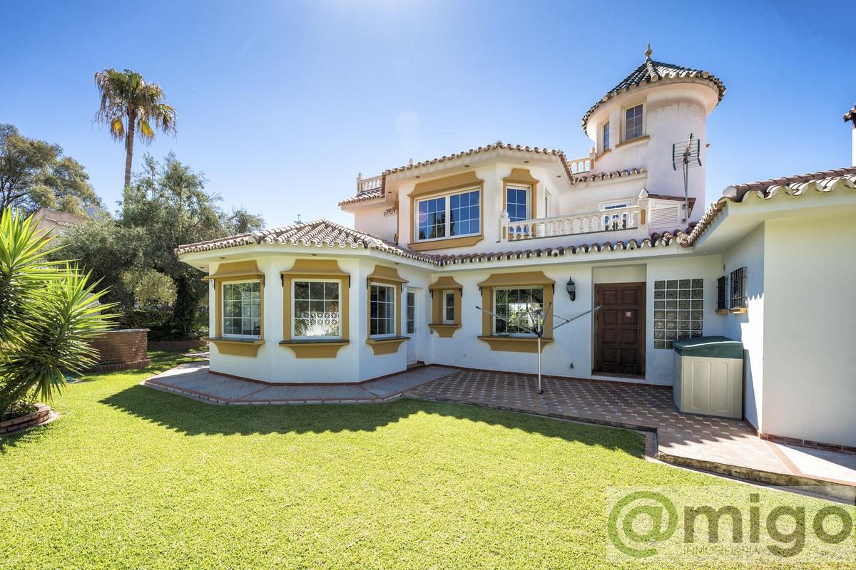 Venta de villa en Benalmadena Costa