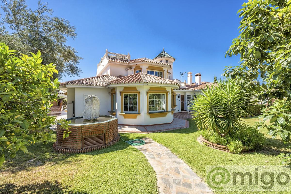 Venta de villa en Benalmadena Costa