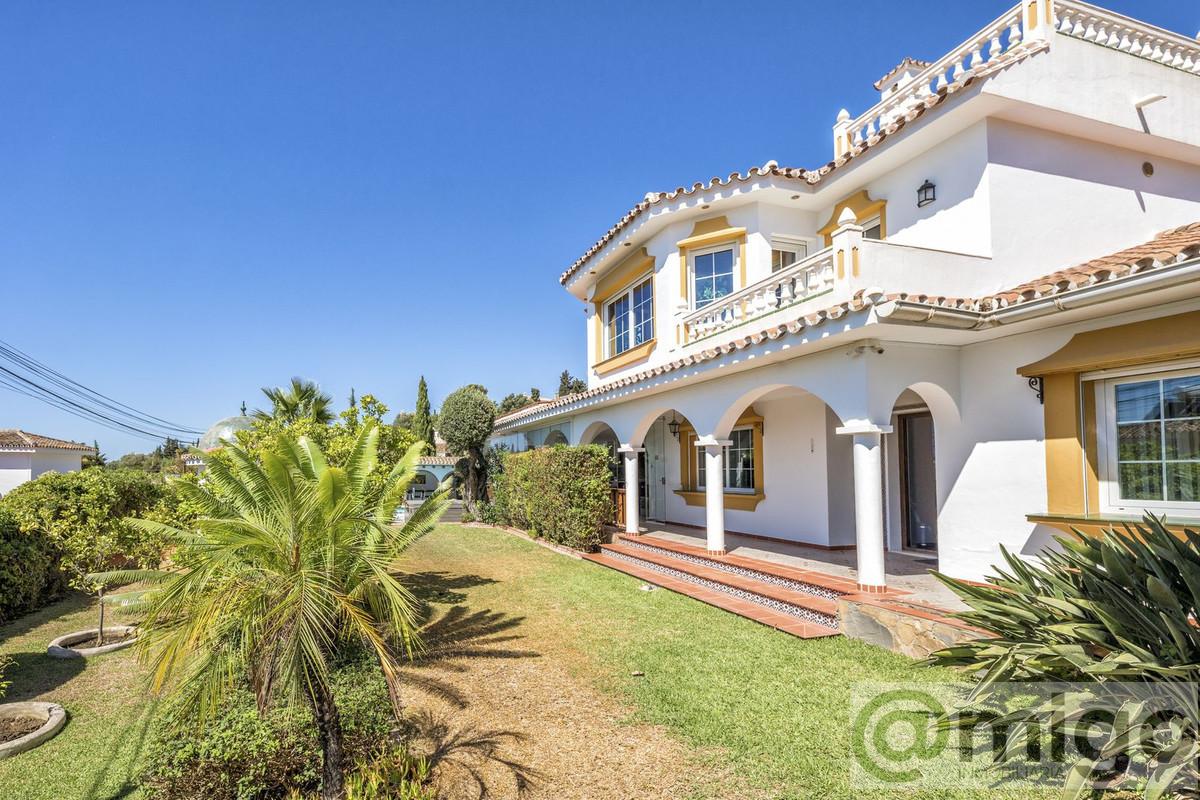 Venta de villa en Benalmadena Costa