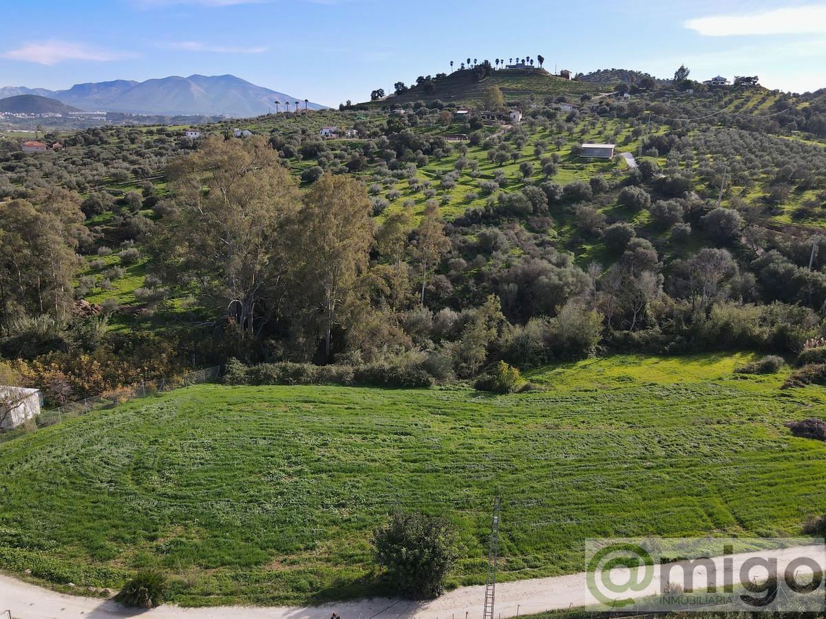 For sale of villa in Coín