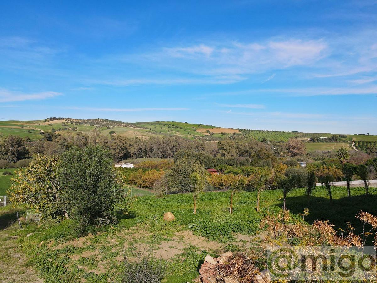 For sale of villa in Coín