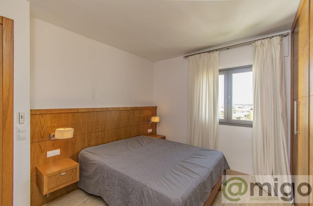 For sale of penthouse in Marbella