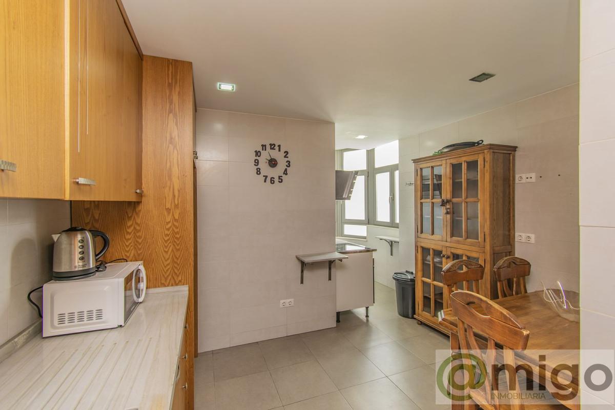 For sale of penthouse in Marbella