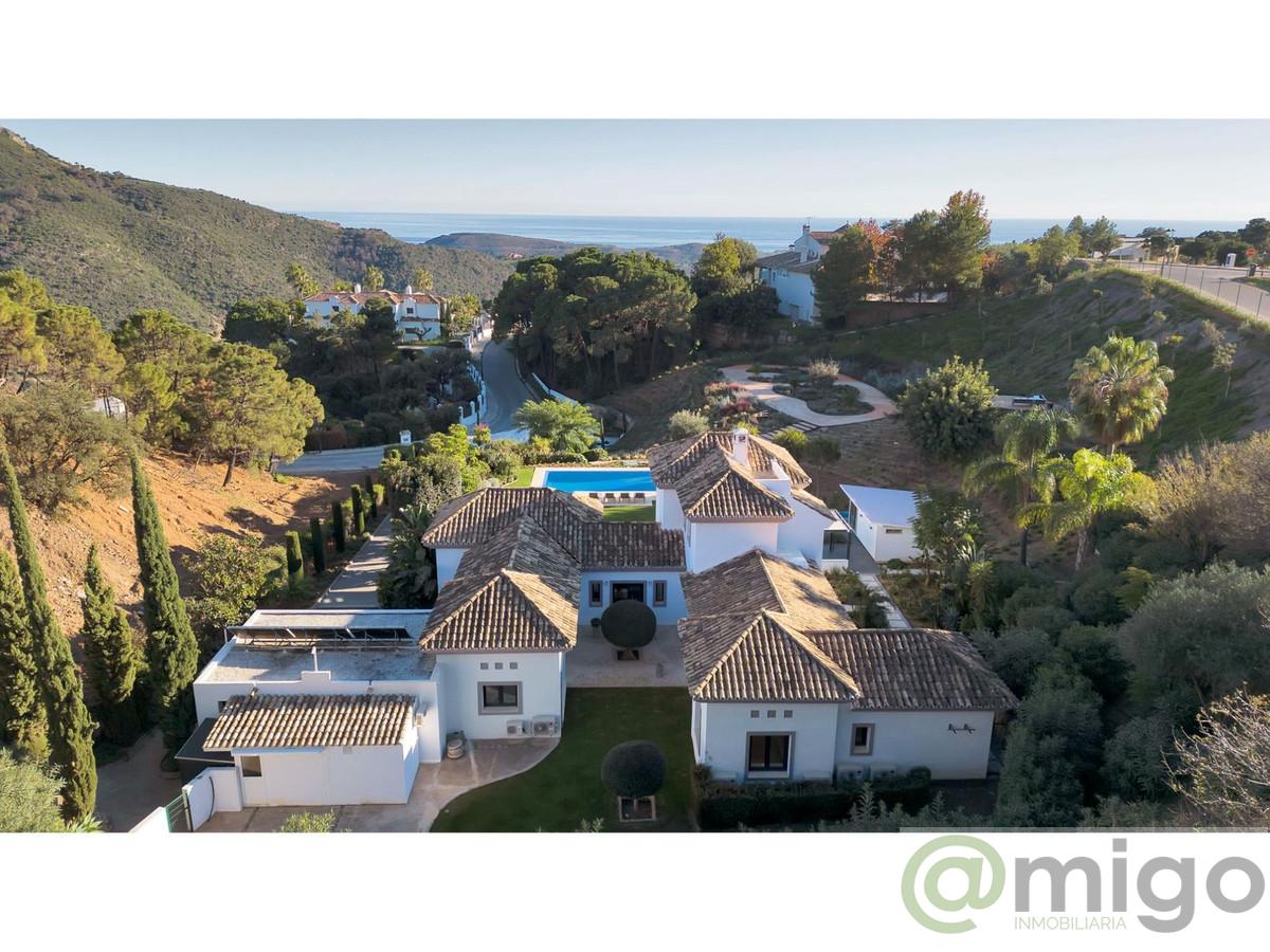 For sale of villa in Marbella