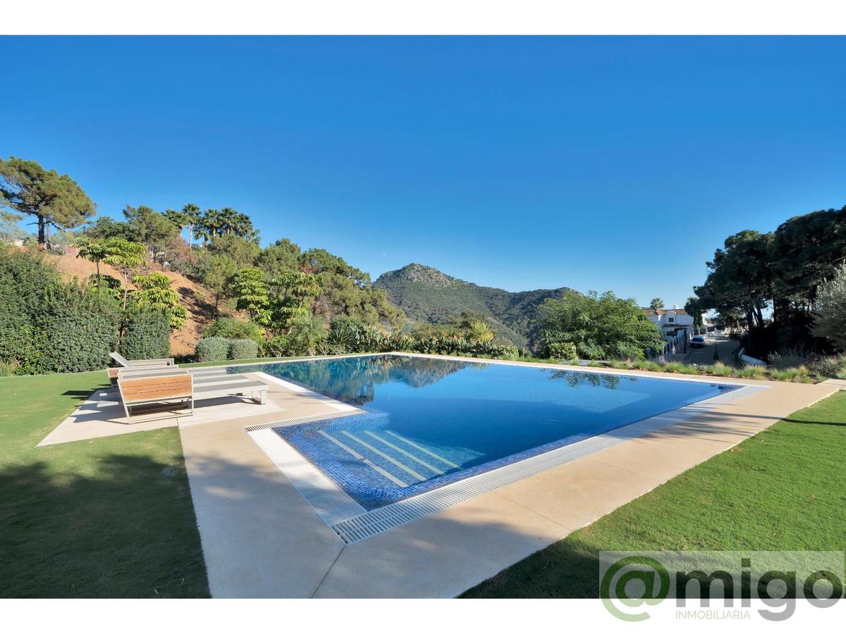 For sale of villa in Marbella