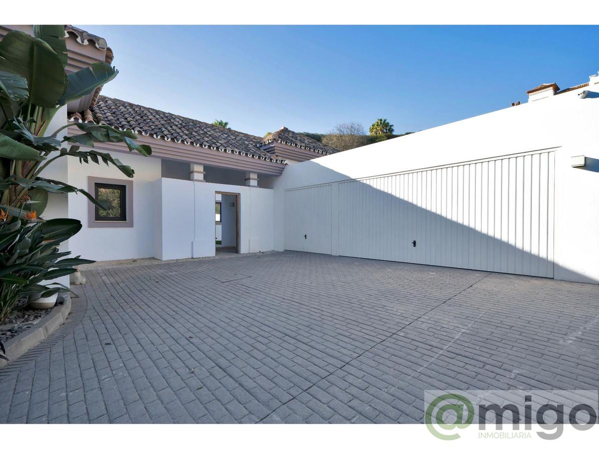 For sale of villa in Marbella