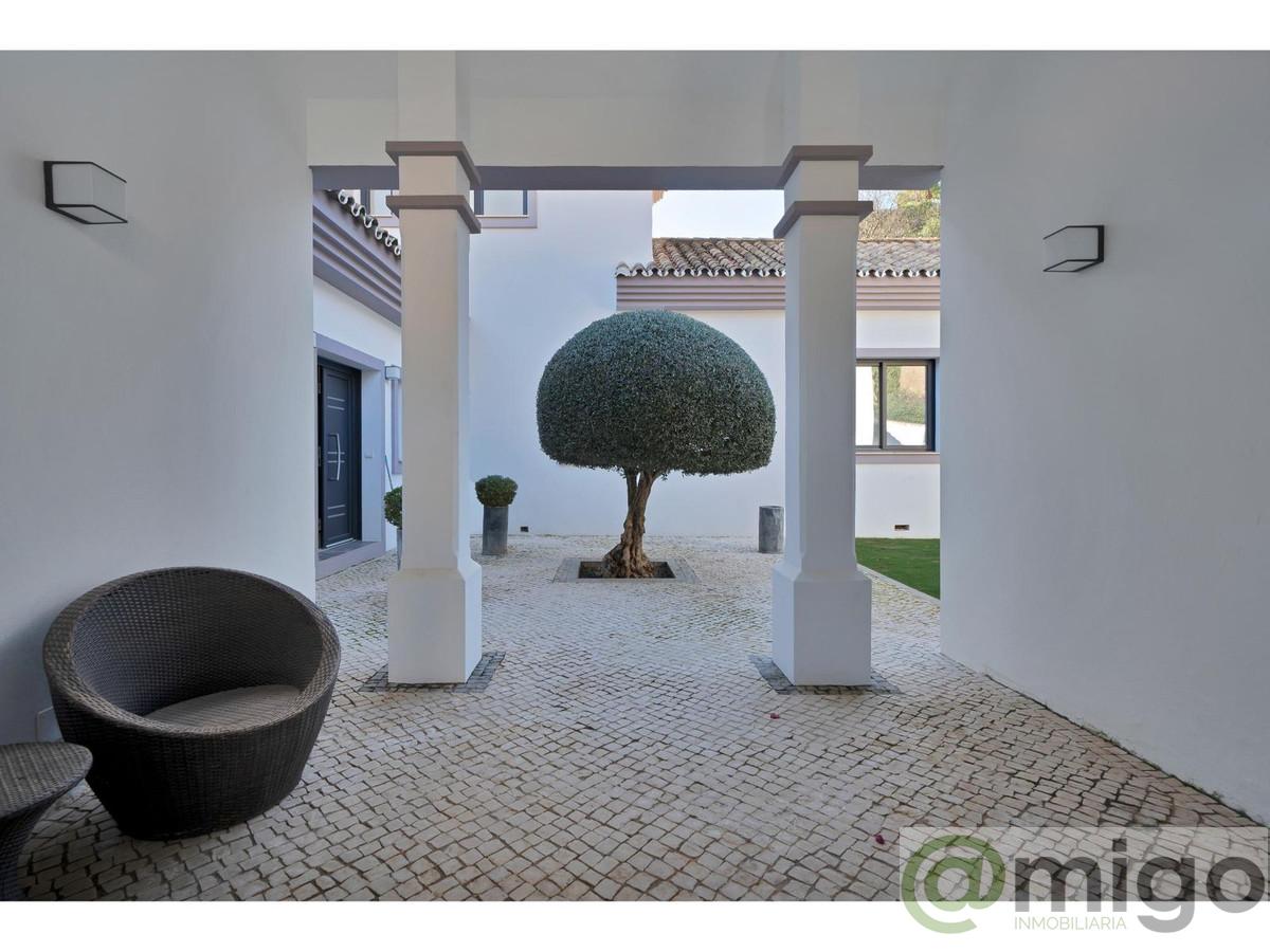 For sale of villa in Marbella