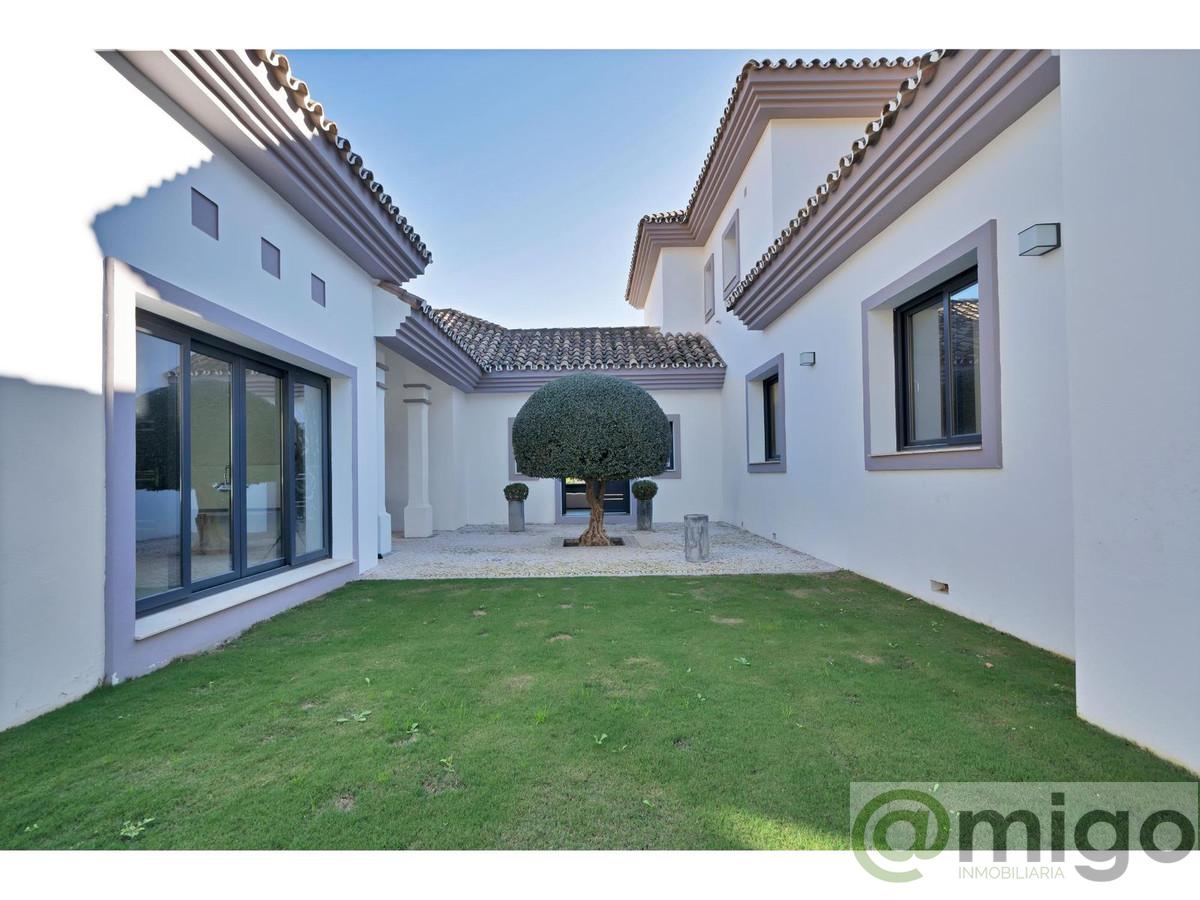 For sale of villa in Marbella