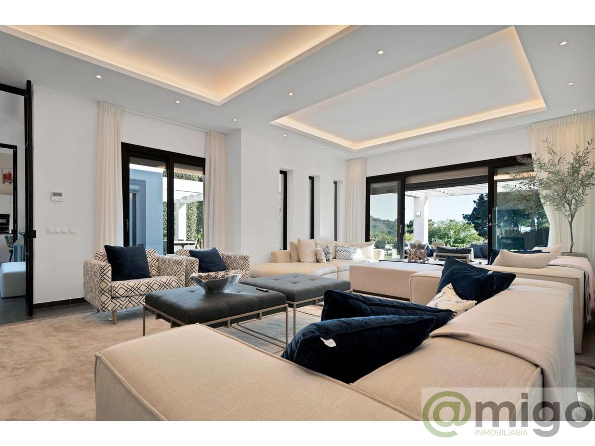 For sale of villa in Marbella