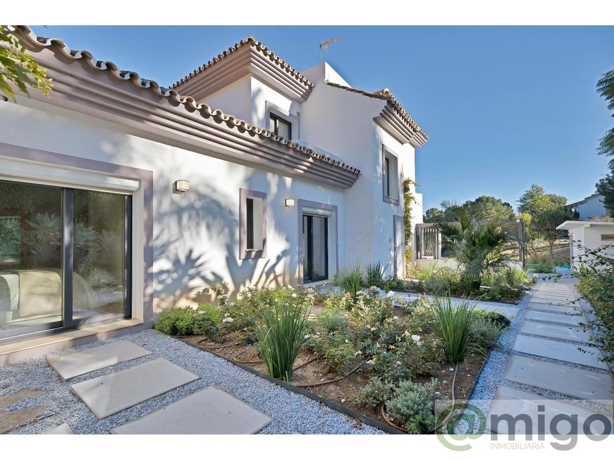 For sale of villa in Marbella