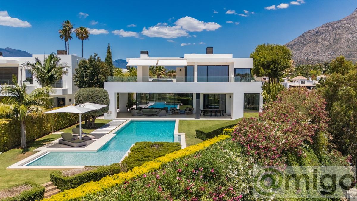 For sale of villa in Marbella