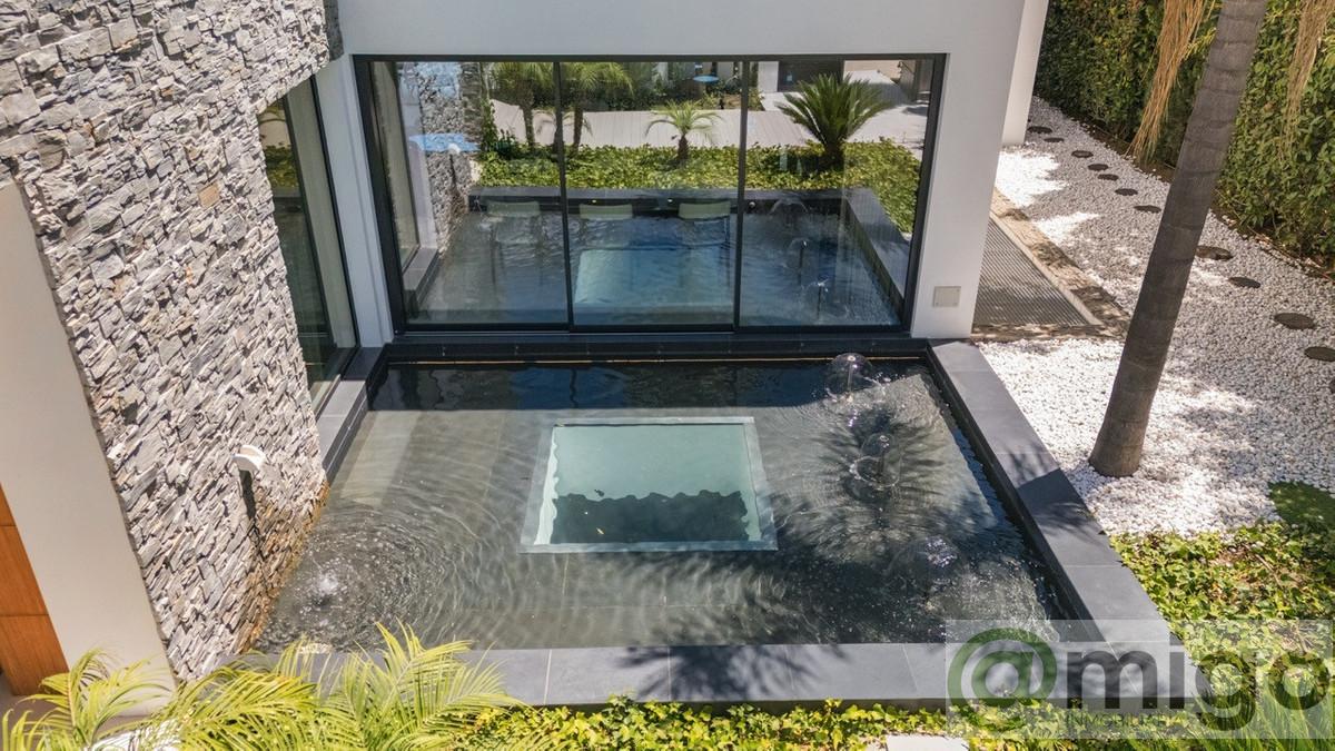 For sale of villa in Marbella