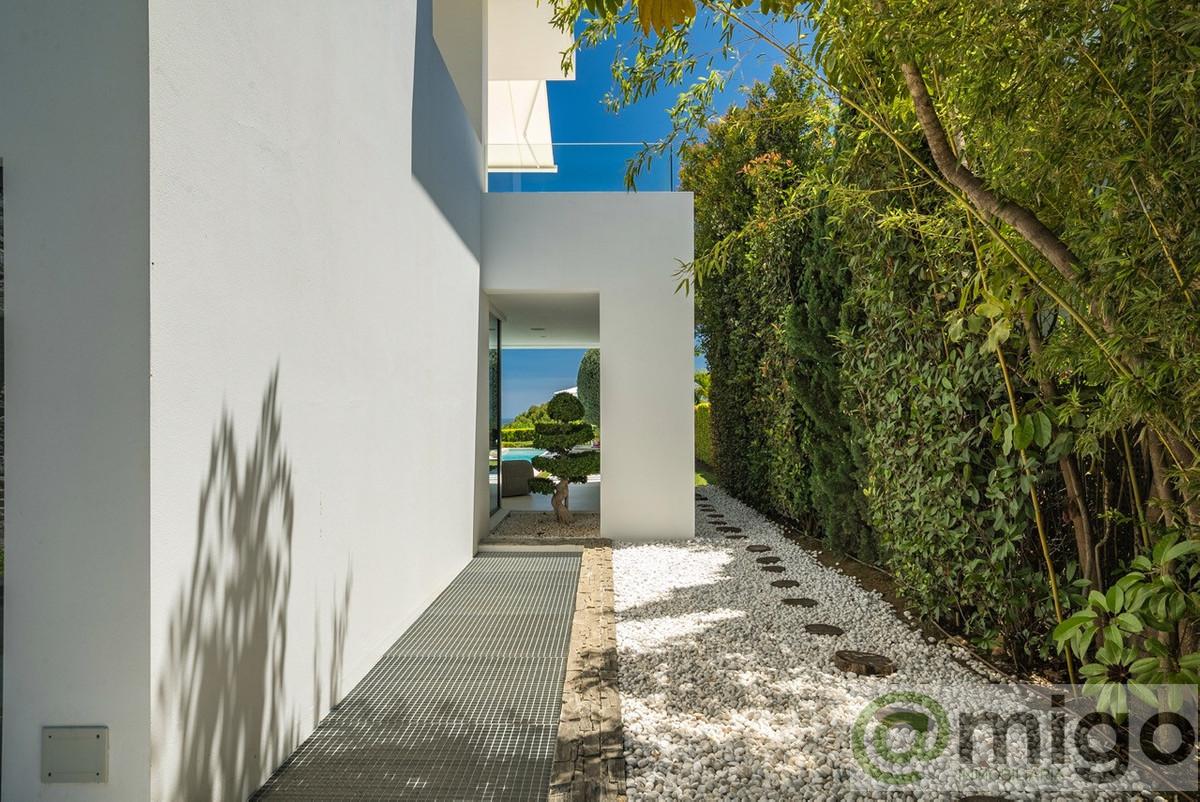 For sale of villa in Marbella