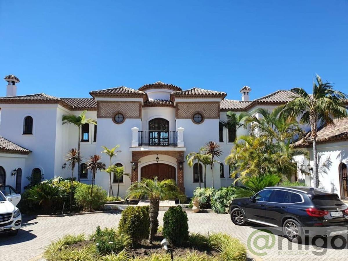 For sale of villa in Marbella