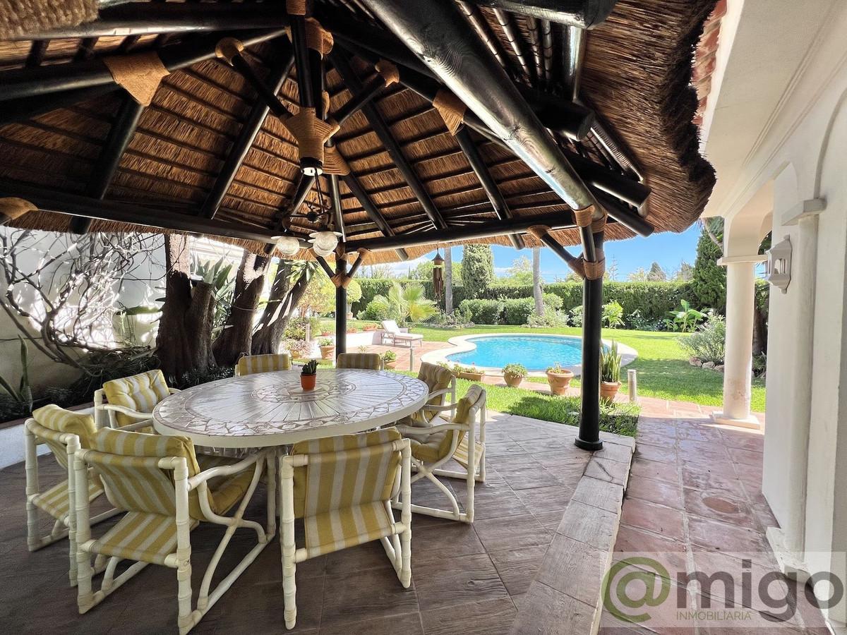 For sale of villa in Marbella