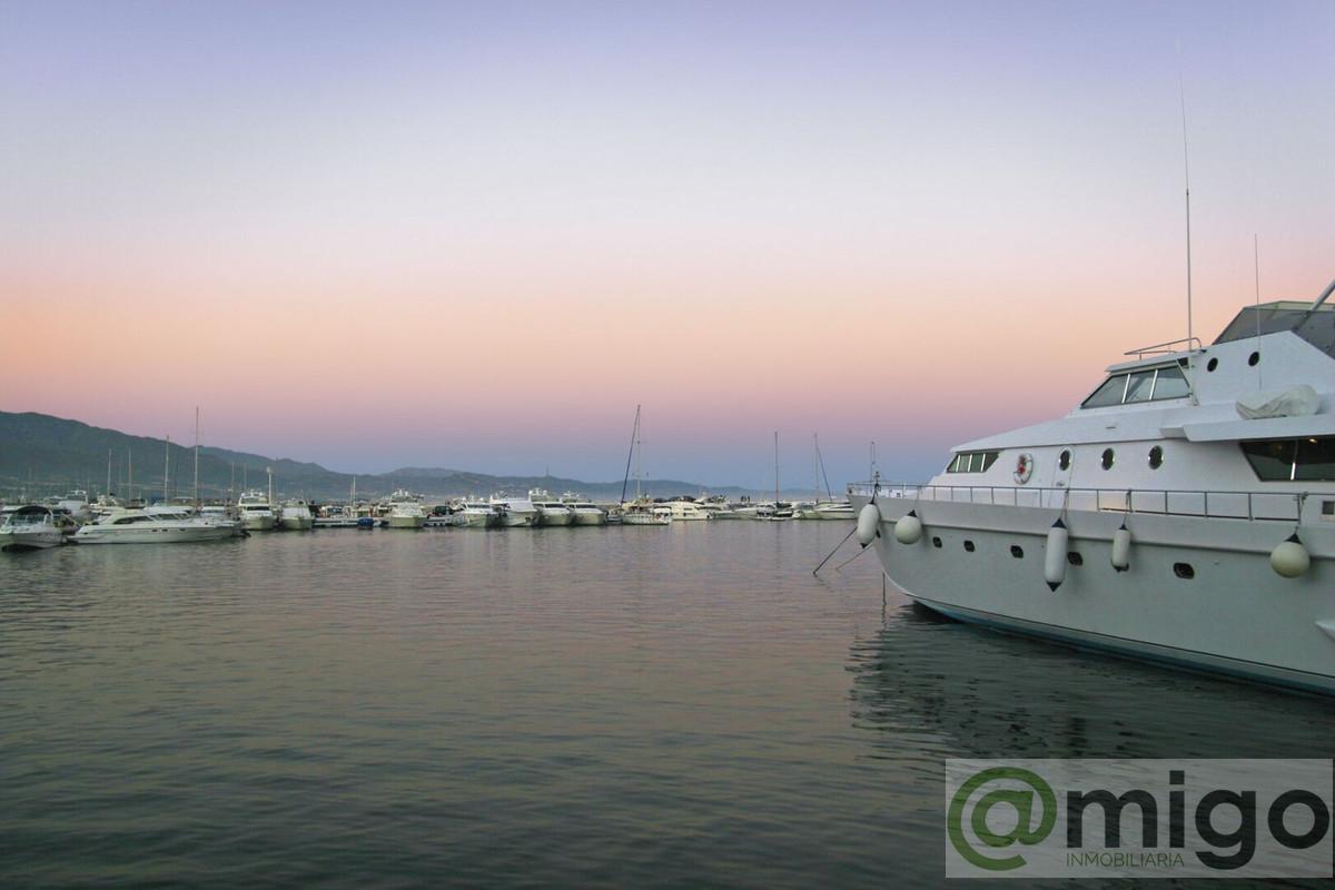 For sale of apartment in Marbella